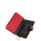 Face : Pochette téléphone bandoulière Nicole Lee Keep Dreaming, vue de face
Portée : Femme portant la pochette téléphone Nicole Lee en bandoulière
Ouverte : Intérieur de la pochette Nicole Lee avec support téléphone et cartes
Dos : Dragonne arrière réglable de la pochette téléphone Nicole Lee