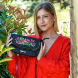 Sac épaule Nicole Lee fleuri à strass et sequins, vue de face